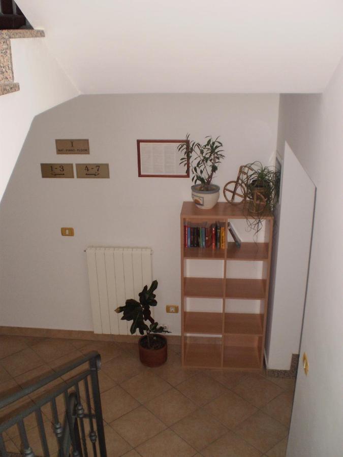 Villa Kristina Ровин Екстериор снимка